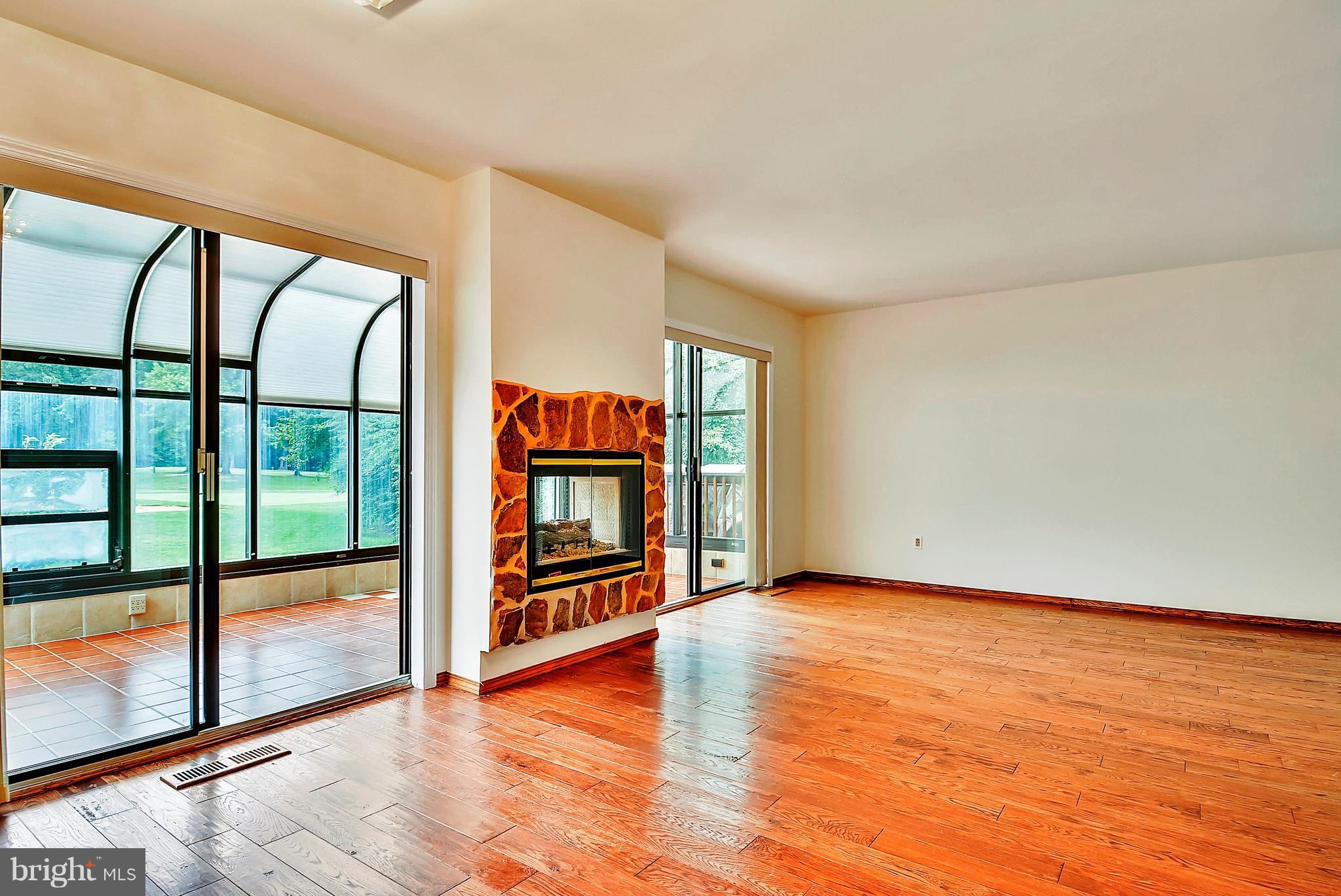 2019 Sarazen Place Reston, VA 20191 - Photo 10 of 30 Wonderful open space