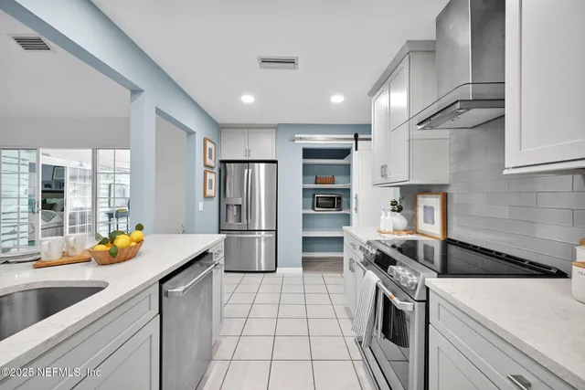 a view of a garden with a large tree