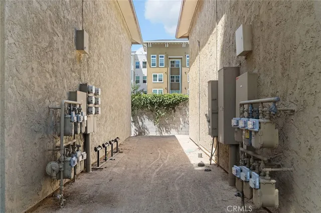 a view of a cars park in front of house