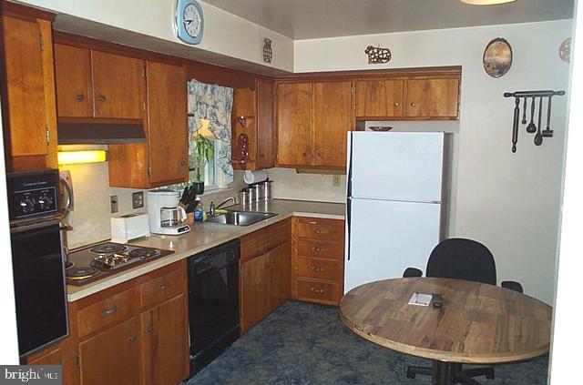 527 Lexington Road Lancaster, PA 17603 - Photo 9 of 16 Gallery Image 9