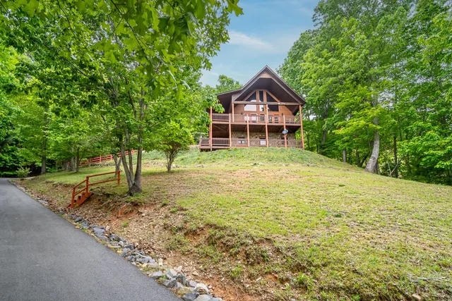 $555,000 | 818 Five Forks Drive, Murphy, NC 28906