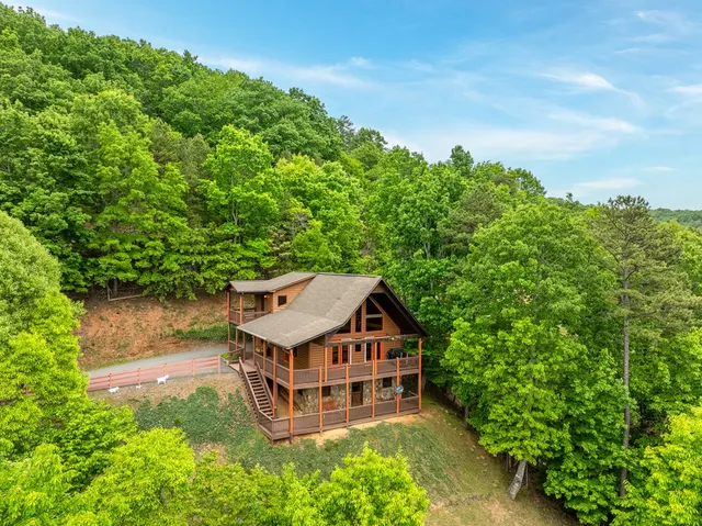 $555,000 | 818 Five Forks Drive, Murphy, NC 28906