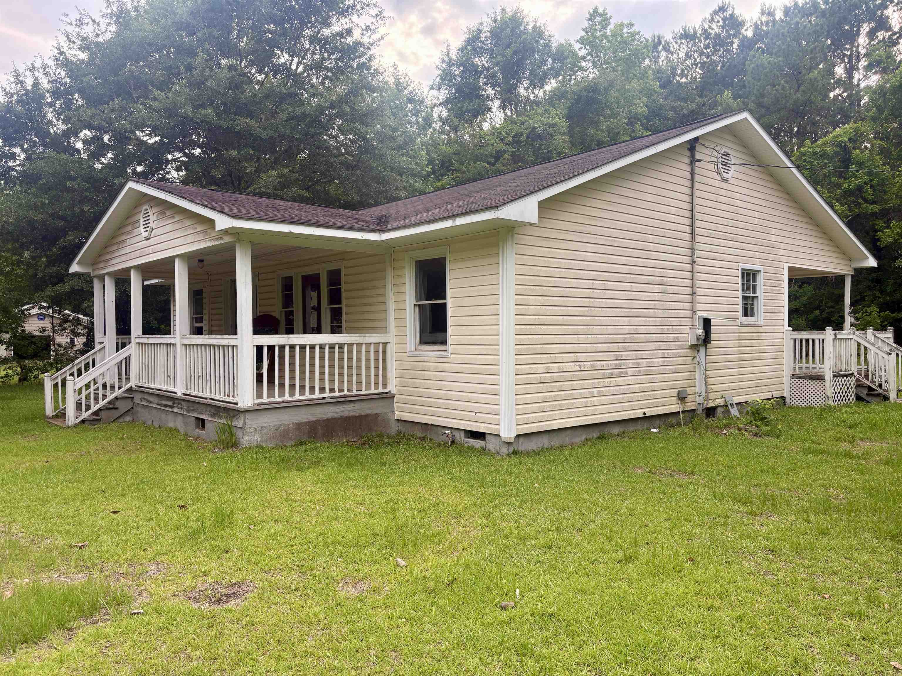 96 Cody Lane Georgetown, SC 29440 - Photo 2 of 11 Gallery Image 2