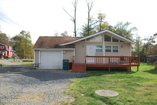 $229,000 | 1119 Knollwood Drive, Tobyhanna, PA 18466