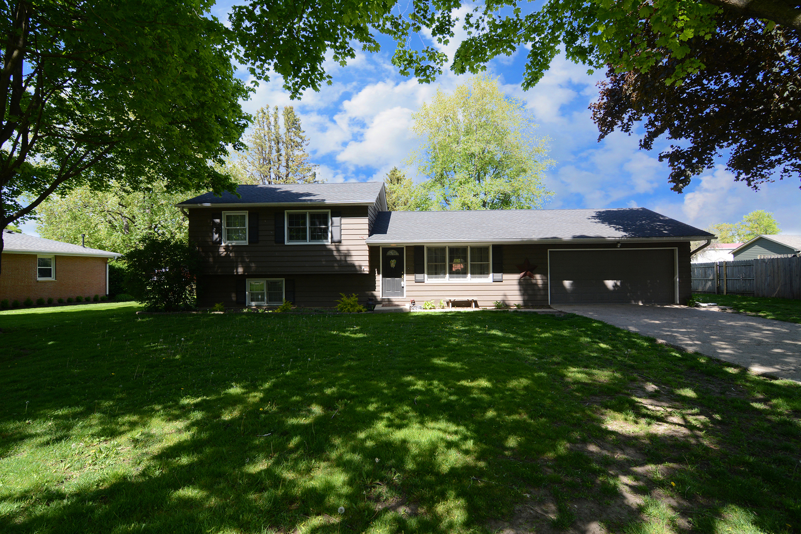 2S243 Harter Road Elburn, IL 60119 - Photo 1 of 26
