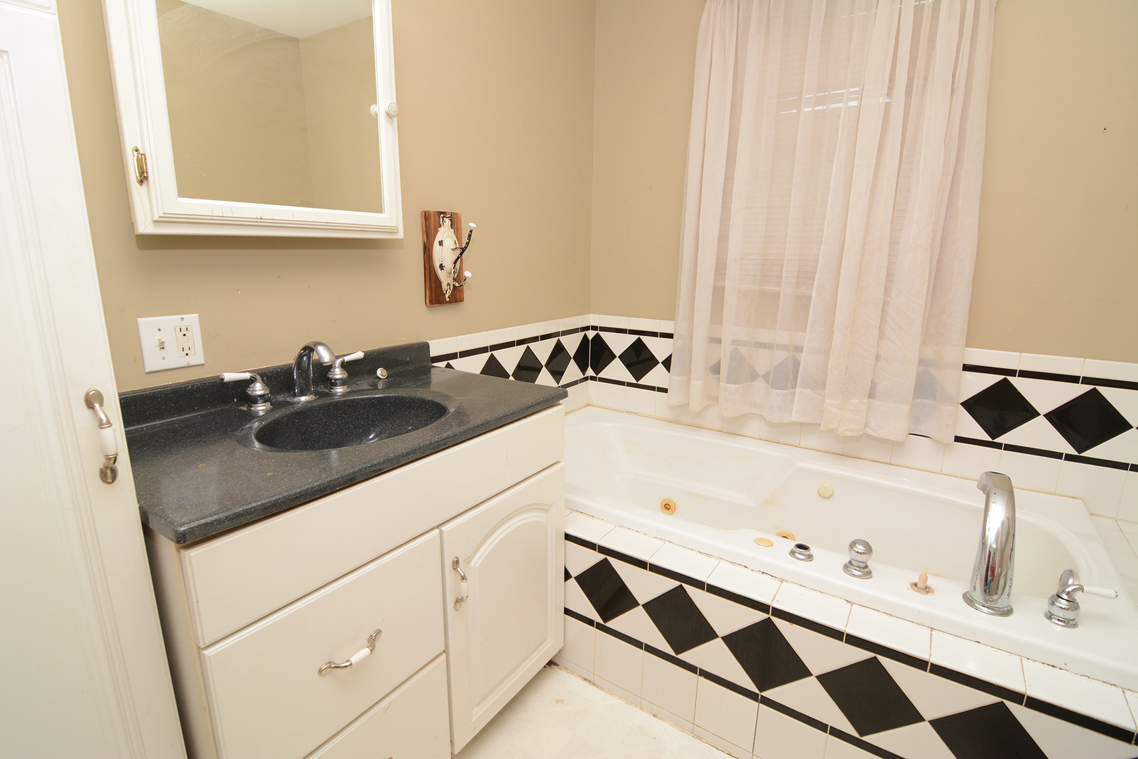 2S243 Harter Road Elburn, IL 60119 - Photo 15 of 26