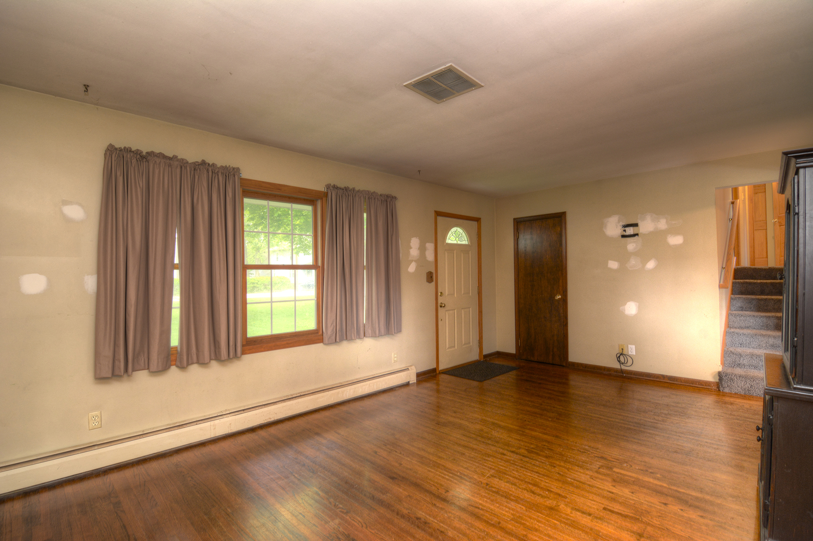 2S243 Harter Road Elburn, IL 60119 - Photo 3 of 26