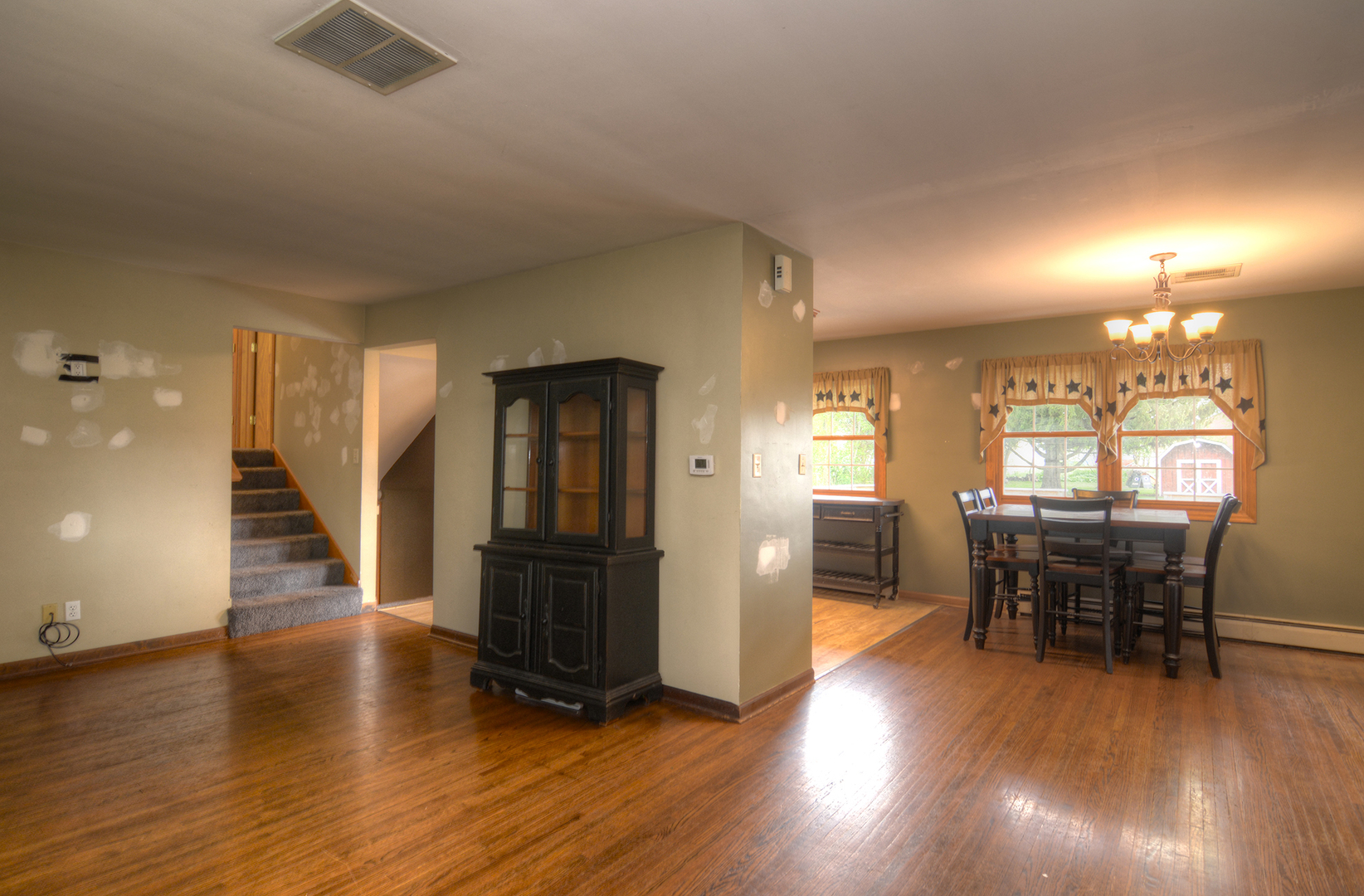 2S243 Harter Road Elburn, IL 60119 - Photo 5 of 26