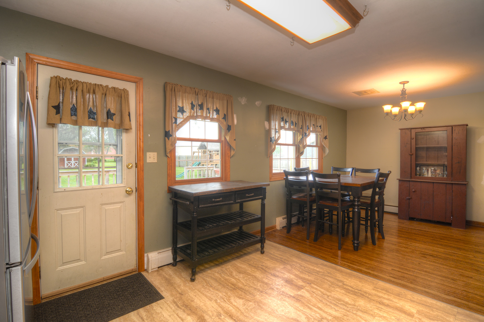 2S243 Harter Road Elburn, IL 60119 - Photo 6 of 26