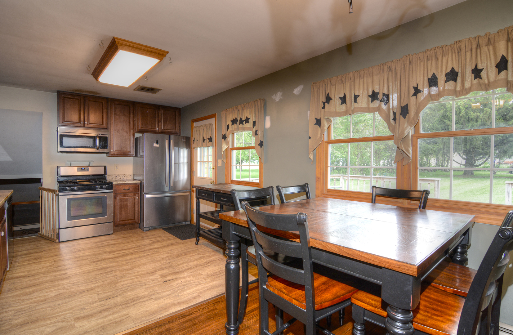 2S243 Harter Road Elburn, IL 60119 - Photo 7 of 26