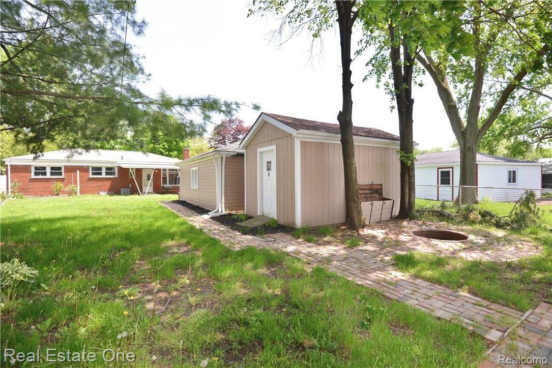 36762 Greenbush Road Wayne, MI 48184 - Photo 21 of 21 fullsizeoutput_23f6.jpeg