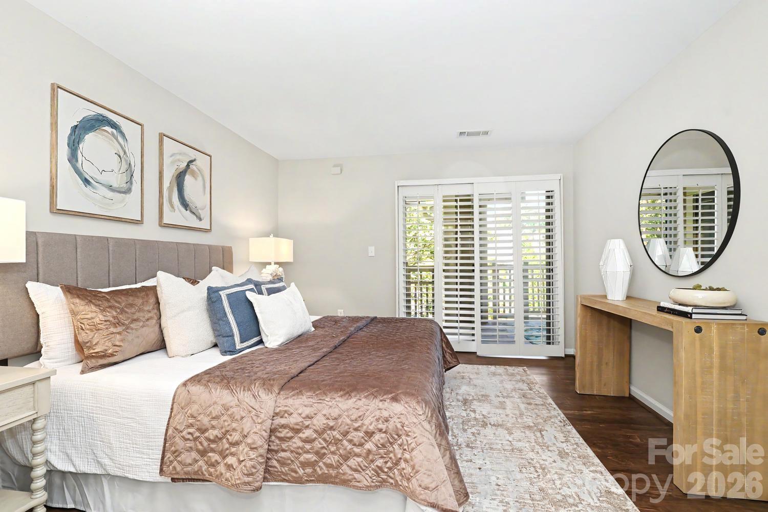 5009 Sharon Road, Unit I Charlotte, NC 28210 - Photo 18 of 36 Gallery Image 18