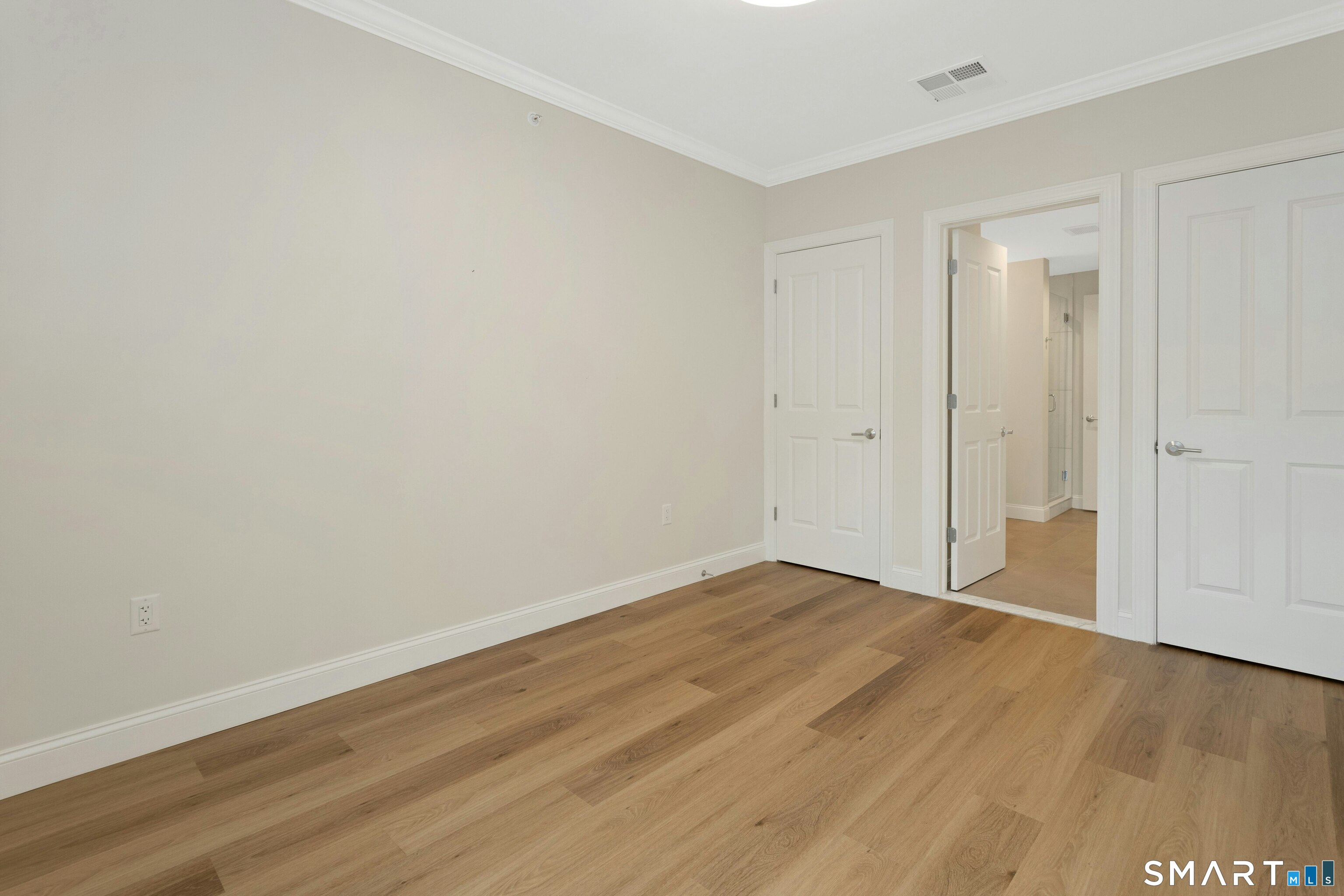 340 Heights Road, Unit 305 Darien, CT 06820 - Photo 9 of 13 Gallery Image 9