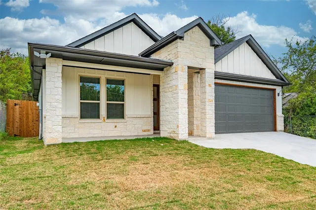 $2,800 | 9219 Dale Ln Court, White Settlement, TX 76108