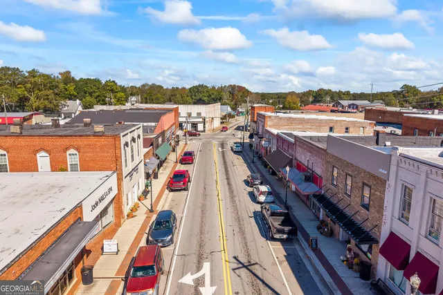 $1,875 | 958 B Church Street, Royston, GA 30662