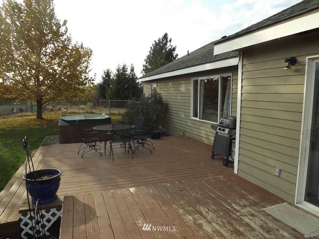337 Omak River Road Omak, WA 98841 - Photo 3 of 15