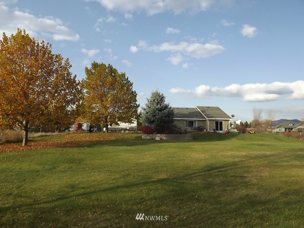 337 Omak River Road Omak, WA 98841 - Photo 5 of 15