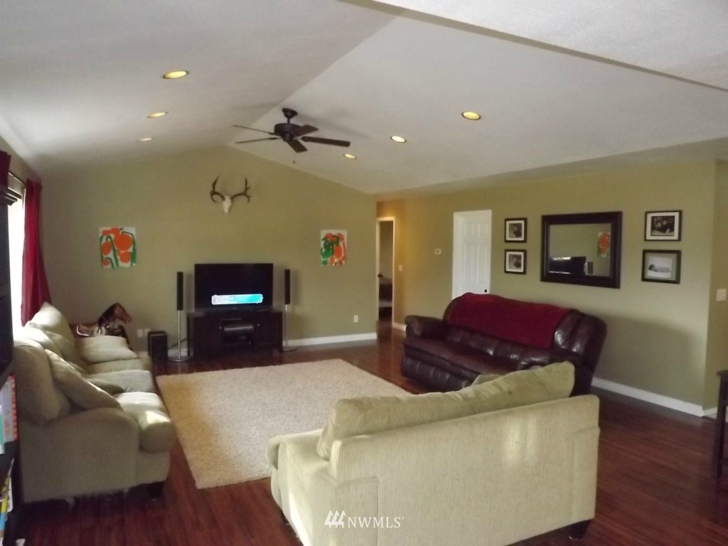 337 Omak River Road Omak, WA 98841 - Photo 8 of 15