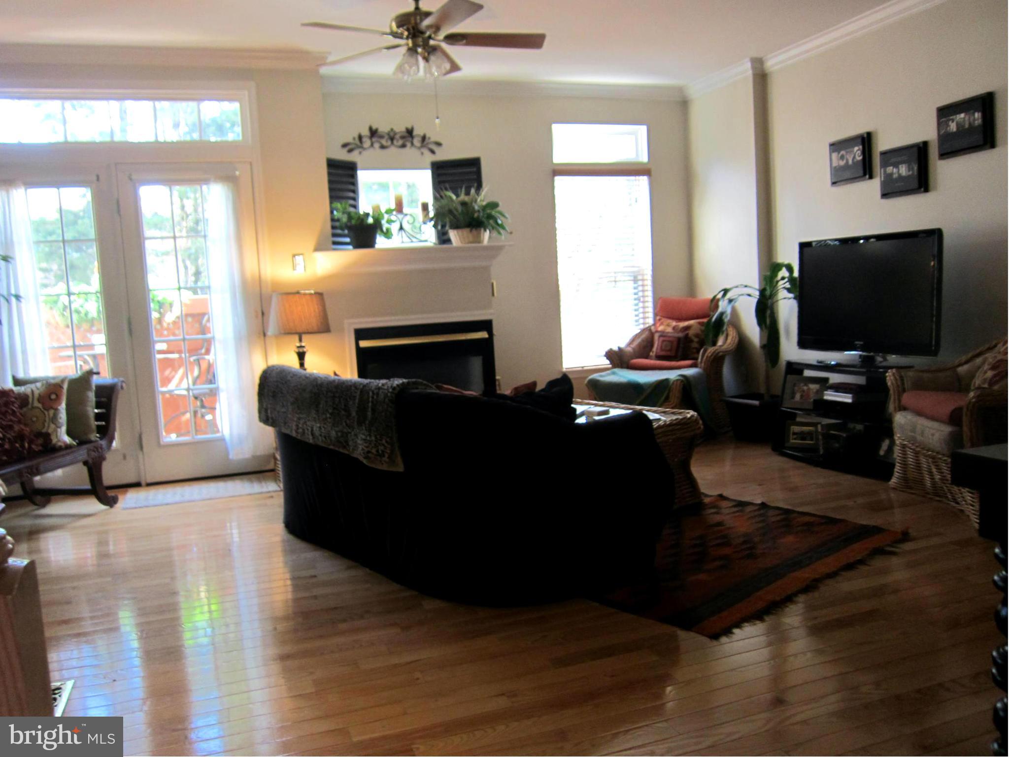 3672 Madison Watch Way Falls Church, VA 22041 - Photo 8 of 30 Living Room