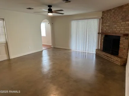 $1,600 | 105 San Carlos Circle, Lafayette, LA 70506
