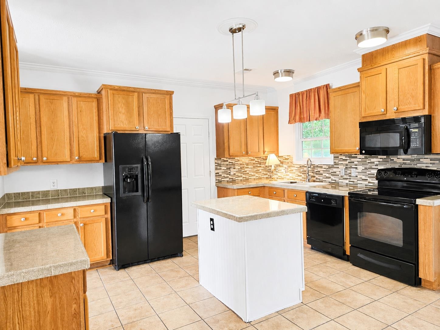 151 Hawks Nest Circle Murrells Inlet, SC 29576 - Photo 10 of 44