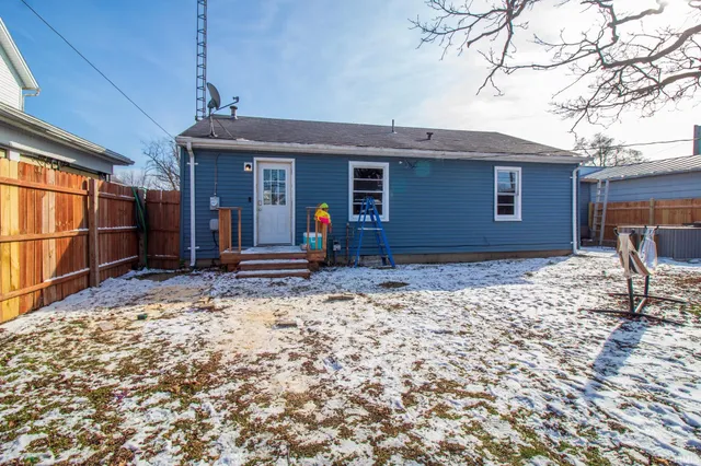 $95,000 | 434 North Main Street, Dunkirk, IN 47336