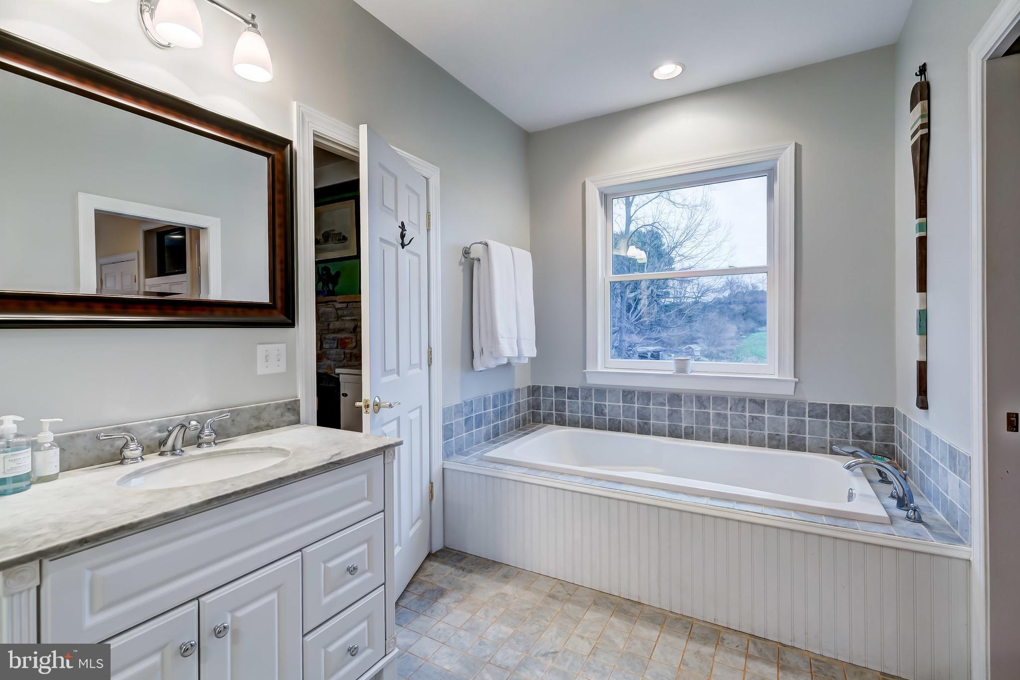 4305 Beckleysville Road Hampstead, MD 21074 - Photo 23 of 29