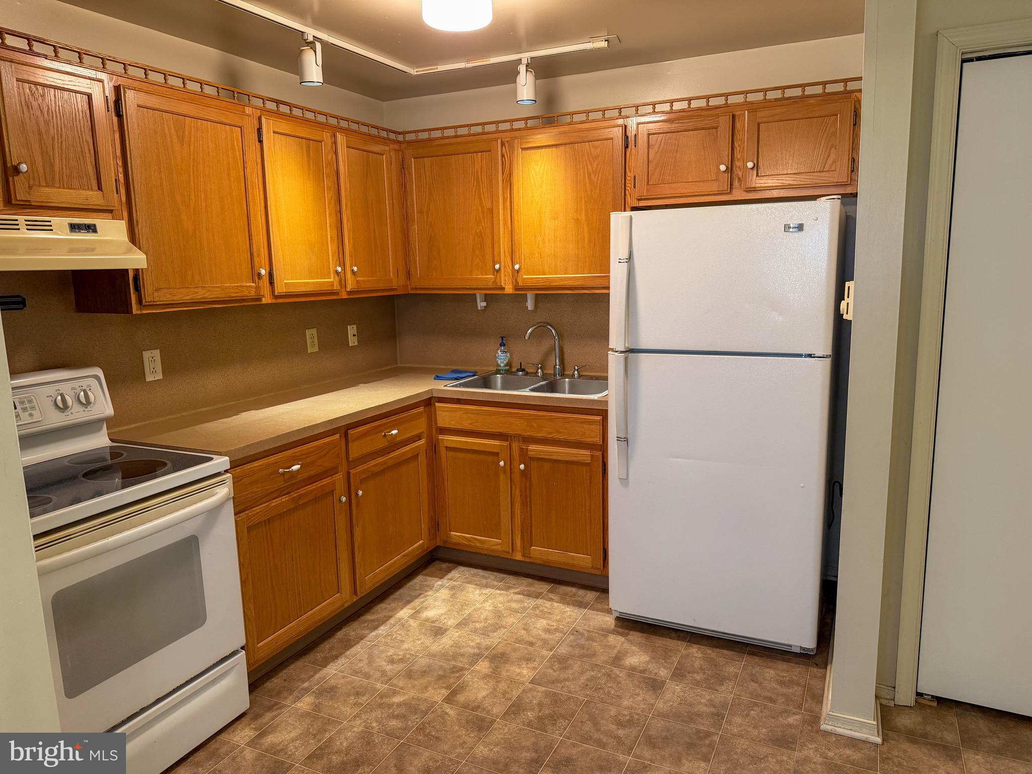 607 North High Street Duncannon, PA 17020 - Photo 4 of 16 Kitchen
