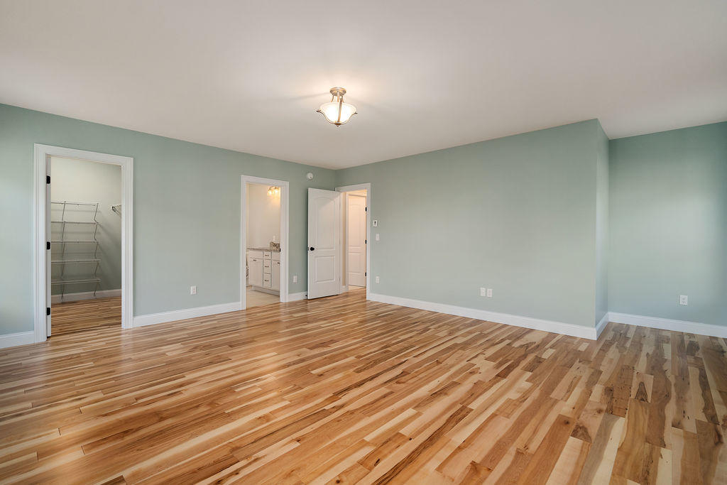 174 Brook Road Falmouth, ME 04105 - Photo 33 of 42 033_174brookrdfalmouth-36