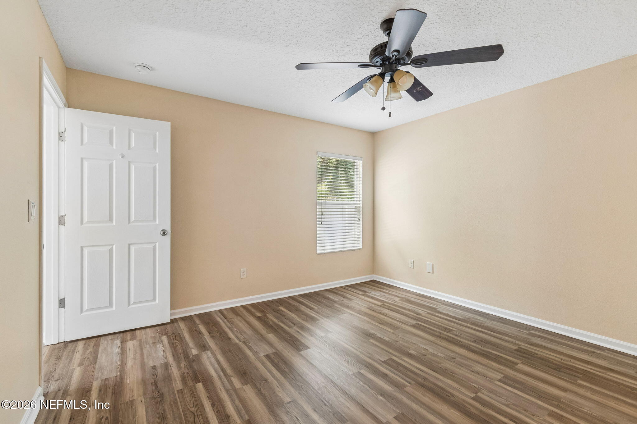 73 South Twin Maple Road St. Augustine, FL 32084 - Photo 37 of 59 a view of room with window ceiling fan and hardwood floor
