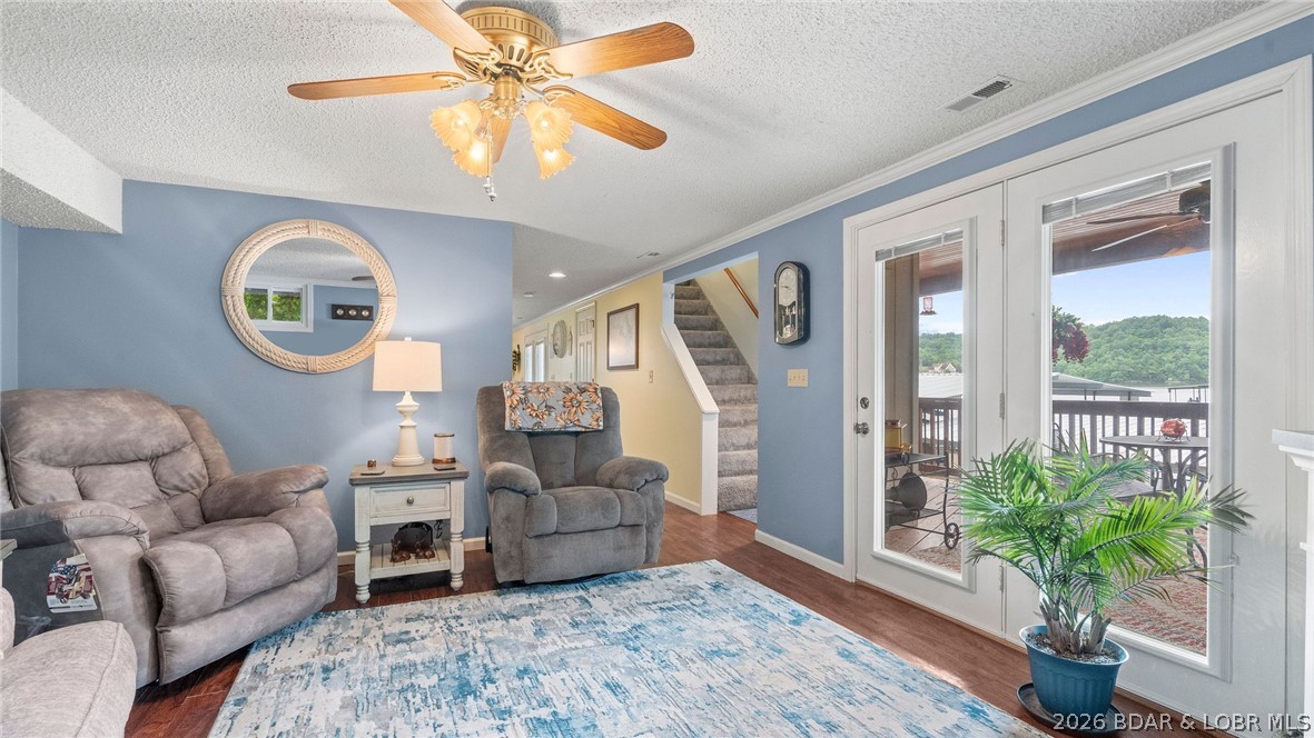 15231 Martingale Road Gravois Mills, MO 65037 - Photo 11 of 90 Livingroom