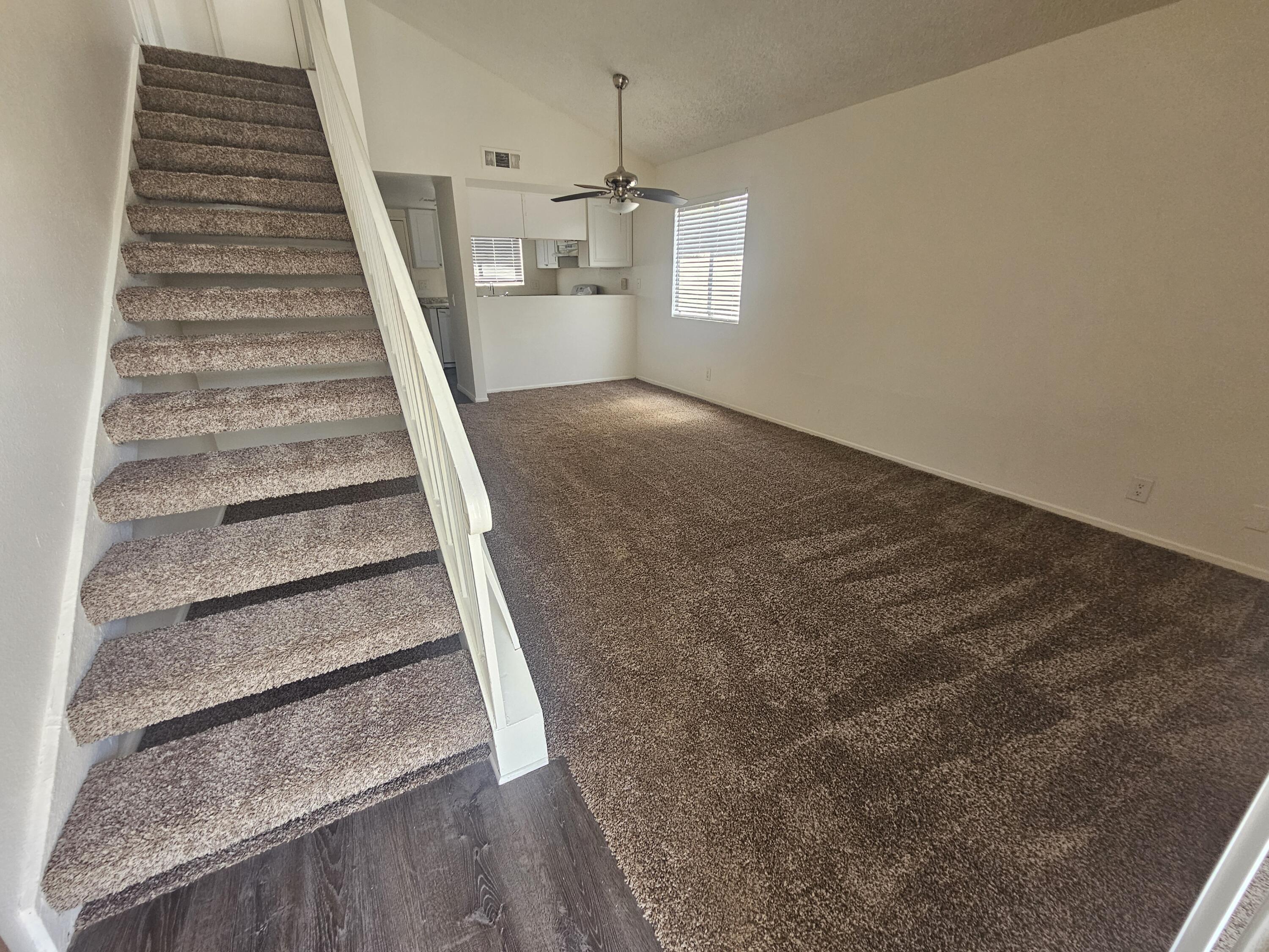 34177 Emily Way Rancho Mirage, CA 92270 - Photo 4 of 17 Living Room