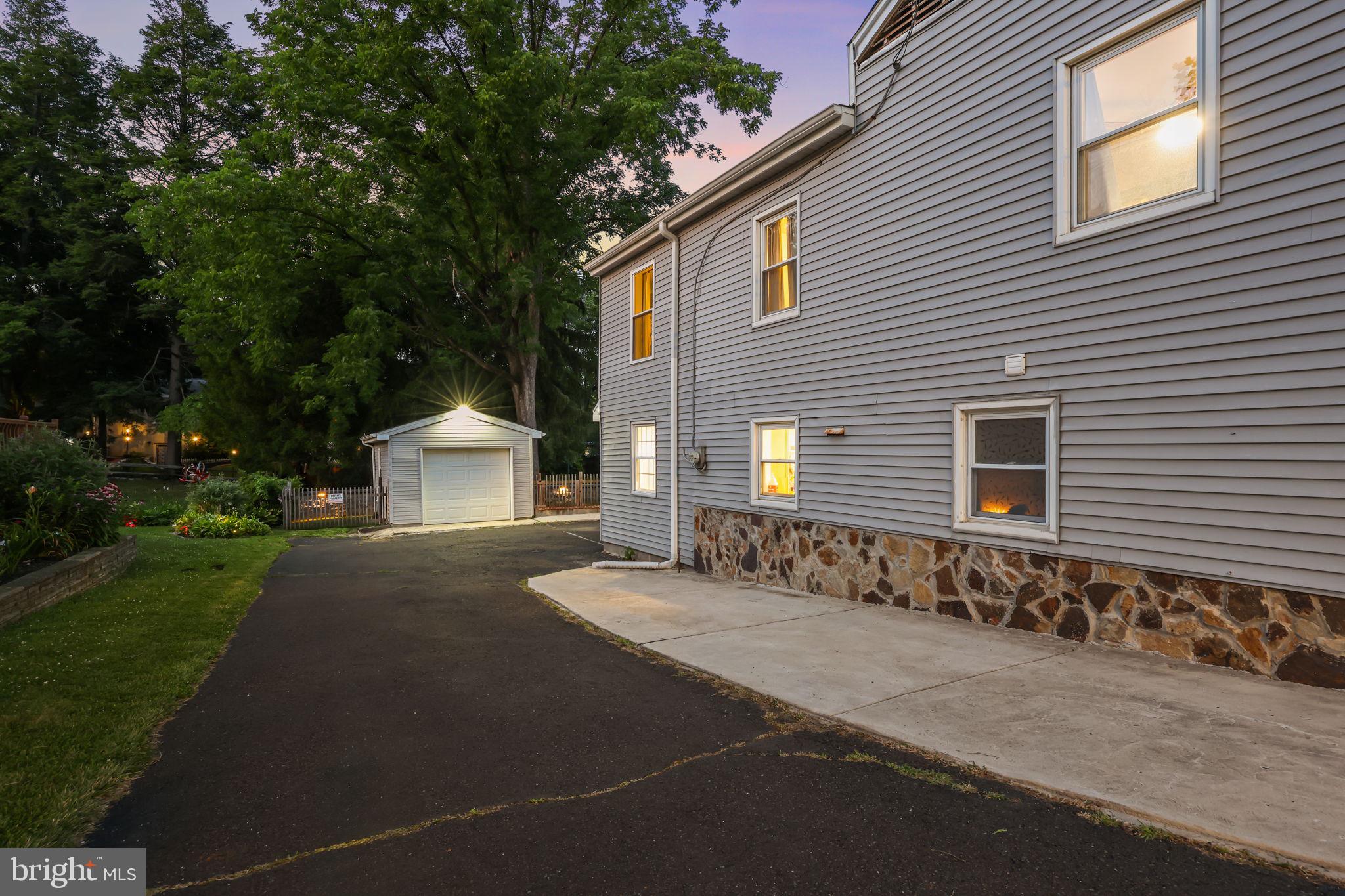 125 County Line Road Feasterville-Trevose, PA 19053 - Photo 5 of 46 Gallery Image 5