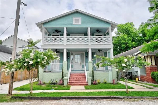 $2,100 | 621 North Murat Street, Unit 2A, New Orleans, LA 70119