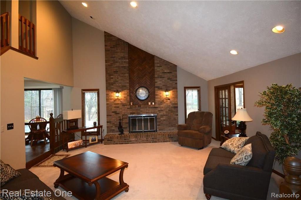 22032 Meridian Lane Novi, MI 48375 - Photo 5 of 33