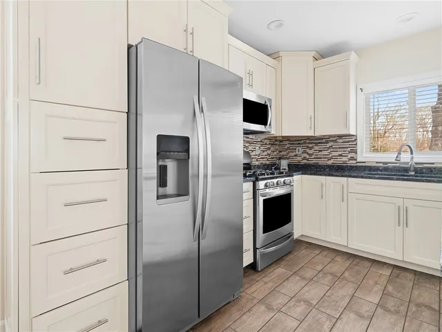 $599,000 | 64 Brookdale Boulevard, Pawtucket, RI 02861