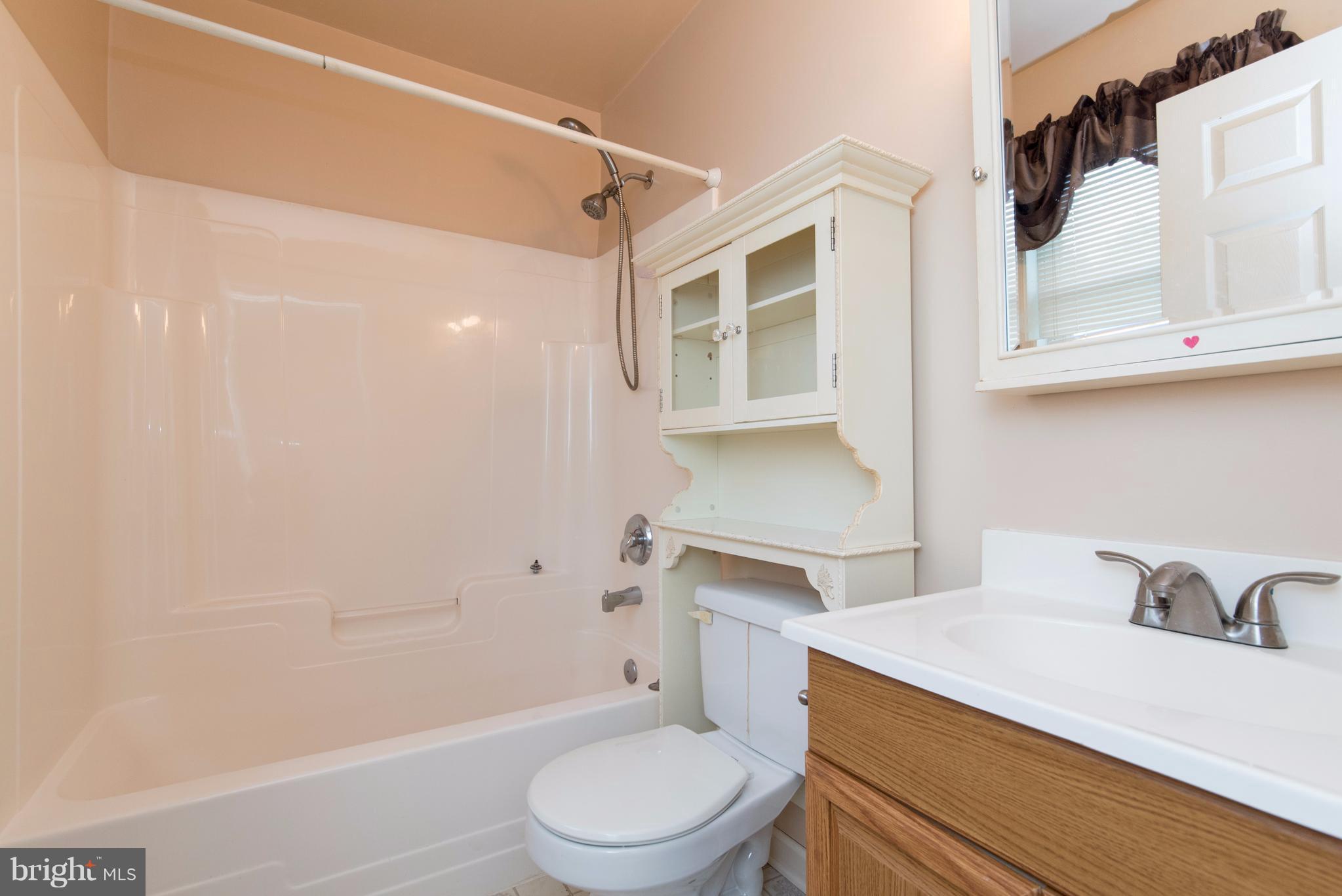 357 Back River Neck Road Baltimore, MD 21221 - Photo 14 of 30 Bath