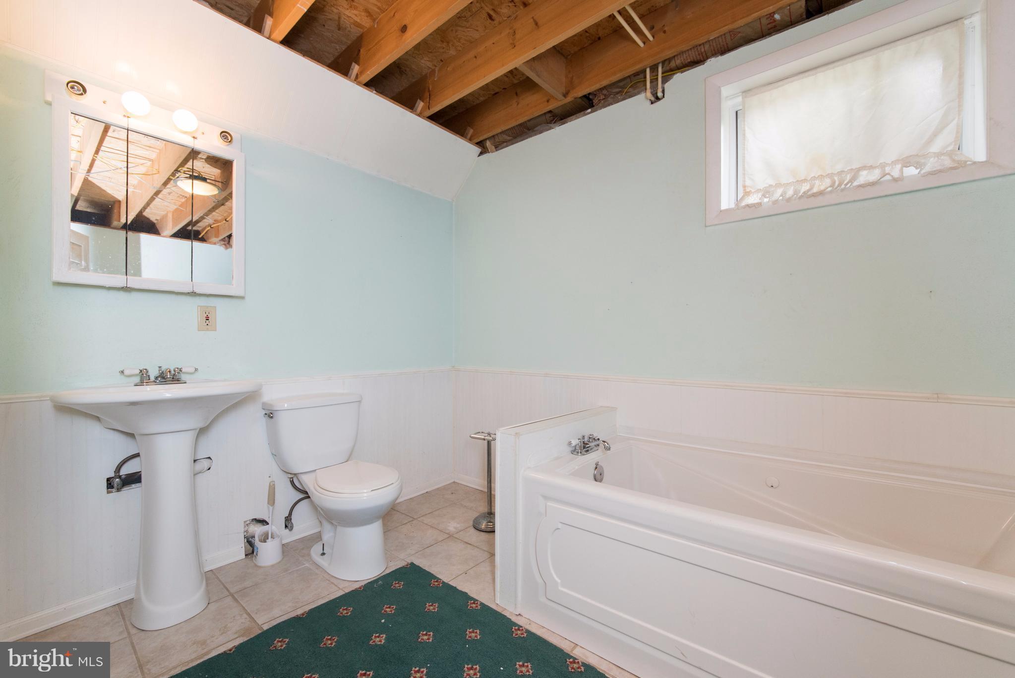 357 Back River Neck Road Baltimore, MD 21221 - Photo 25 of 30 Bath