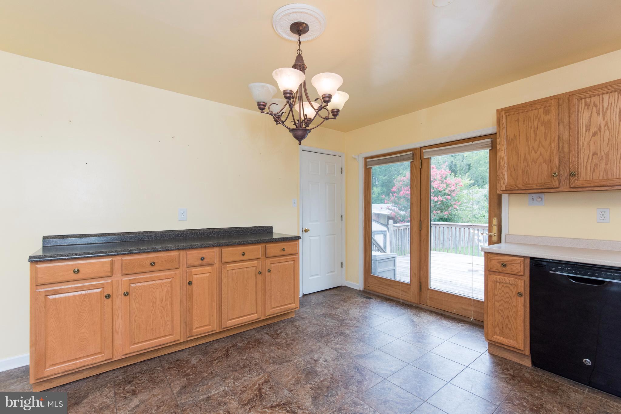 357 Back River Neck Road Baltimore, MD 21221 - Photo 9 of 30 Kitchen