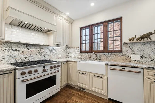 $1,195,000 | 1111 Woodbine Avenue, Oak Park, IL 60302