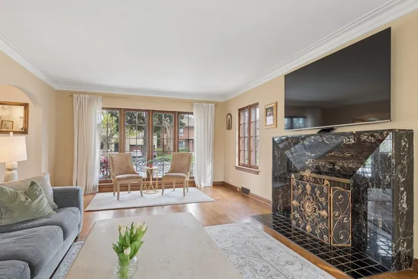 $1,195,000 | 1111 Woodbine Avenue, Oak Park, IL 60302