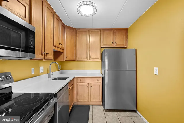 $225,000 | 125 Clubhouse Drive Southwest, Unit 4, Leesburg, VA 20175