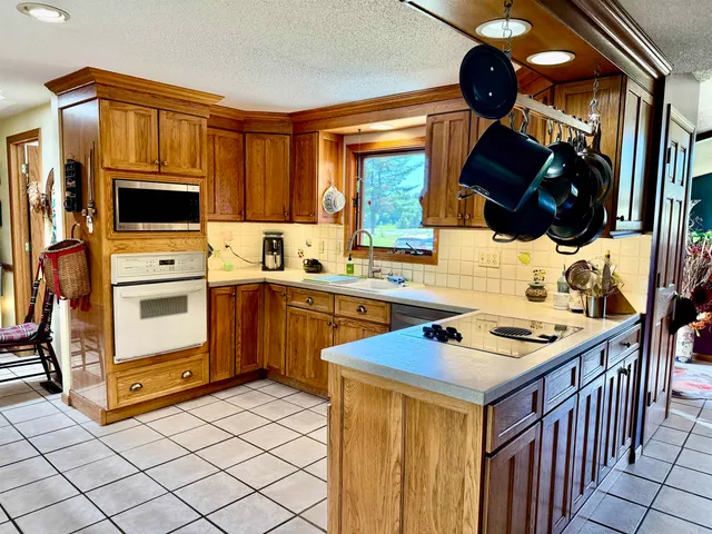 $425,000 | 7324 County Rd O, Tomah, WI 54660