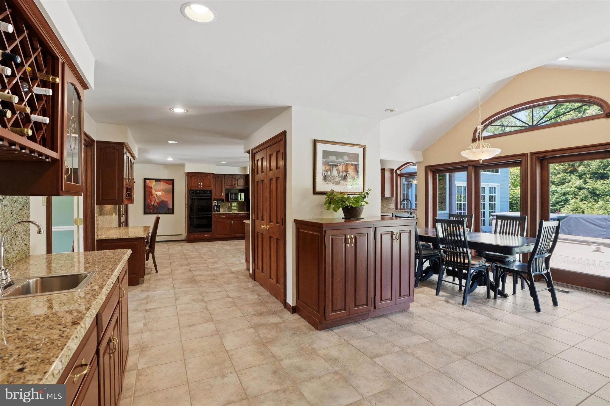 851 Box Hill Lane Wayne, PA 19087 - Photo 8 of 35