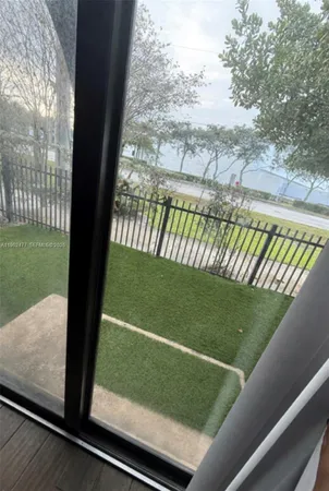 $3,200 | 1040 Northwest 33rd Court, Unit 1040, Pompano Beach, FL 33064