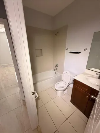 $3,050 | 1040 Northwest 33rd Court, Unit 1040, Pompano Beach, FL 33064