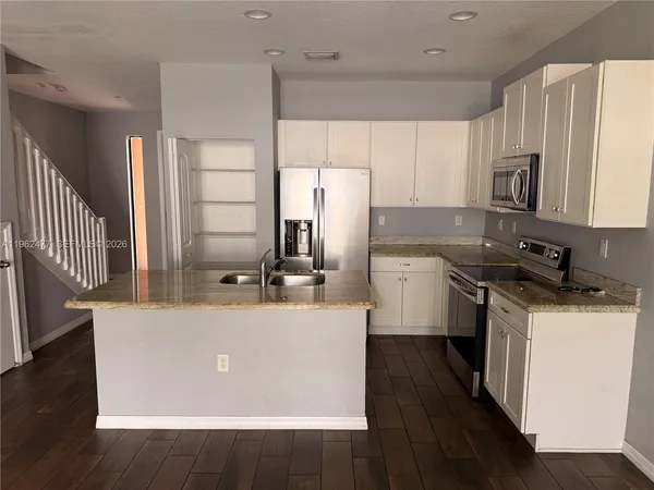 $3,050 | 1040 Northwest 33rd Court, Unit 1040, Pompano Beach, FL 33064