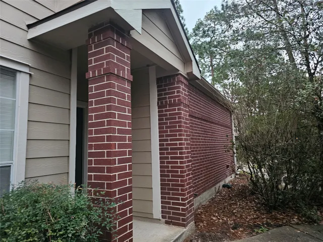 $1,800 | 35 South Avonlea Circle, The Woodlands, TX 77382