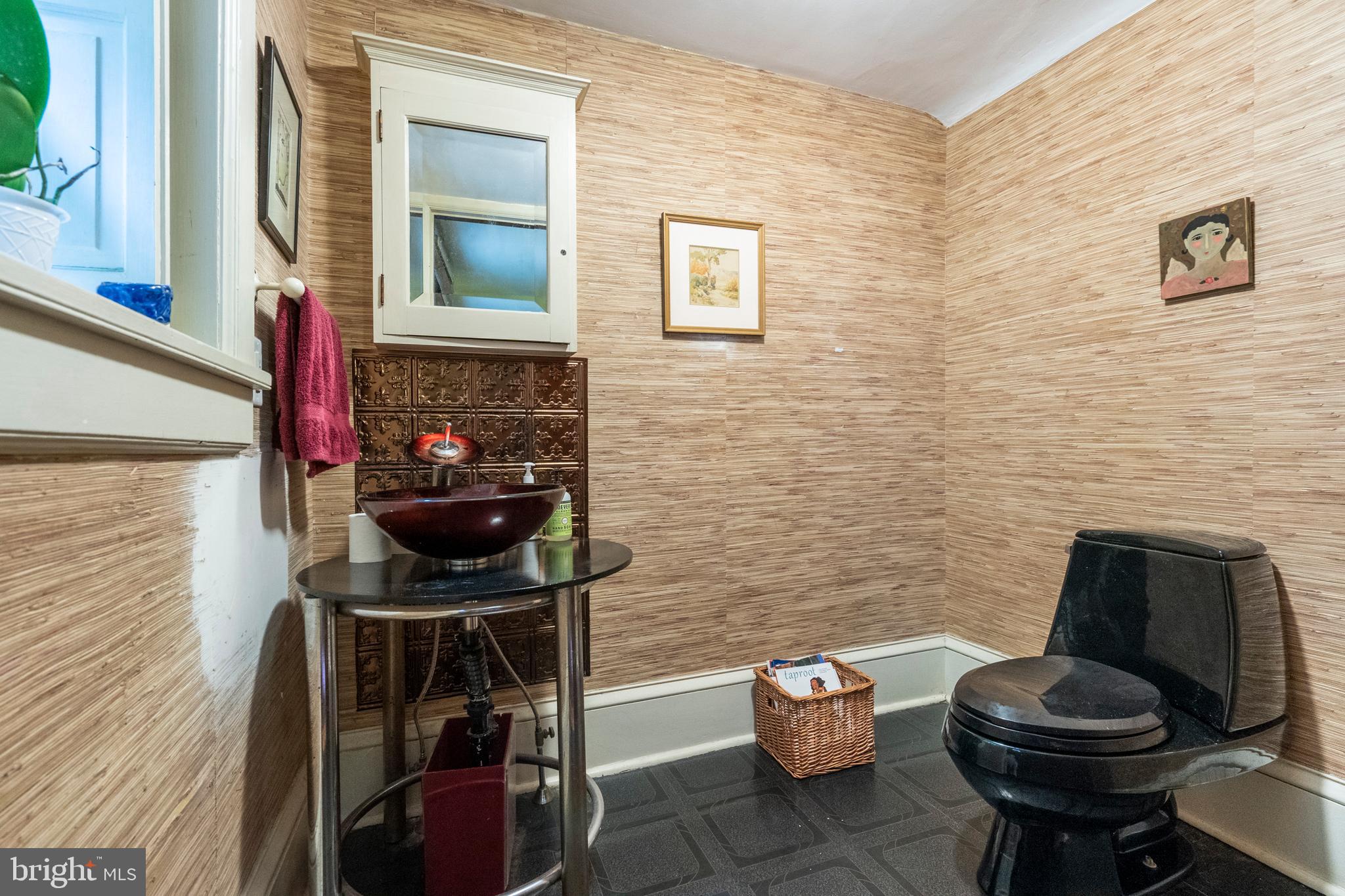 232 Pelham Road Philadelphia, PA 19119 - Photo 15 of 44