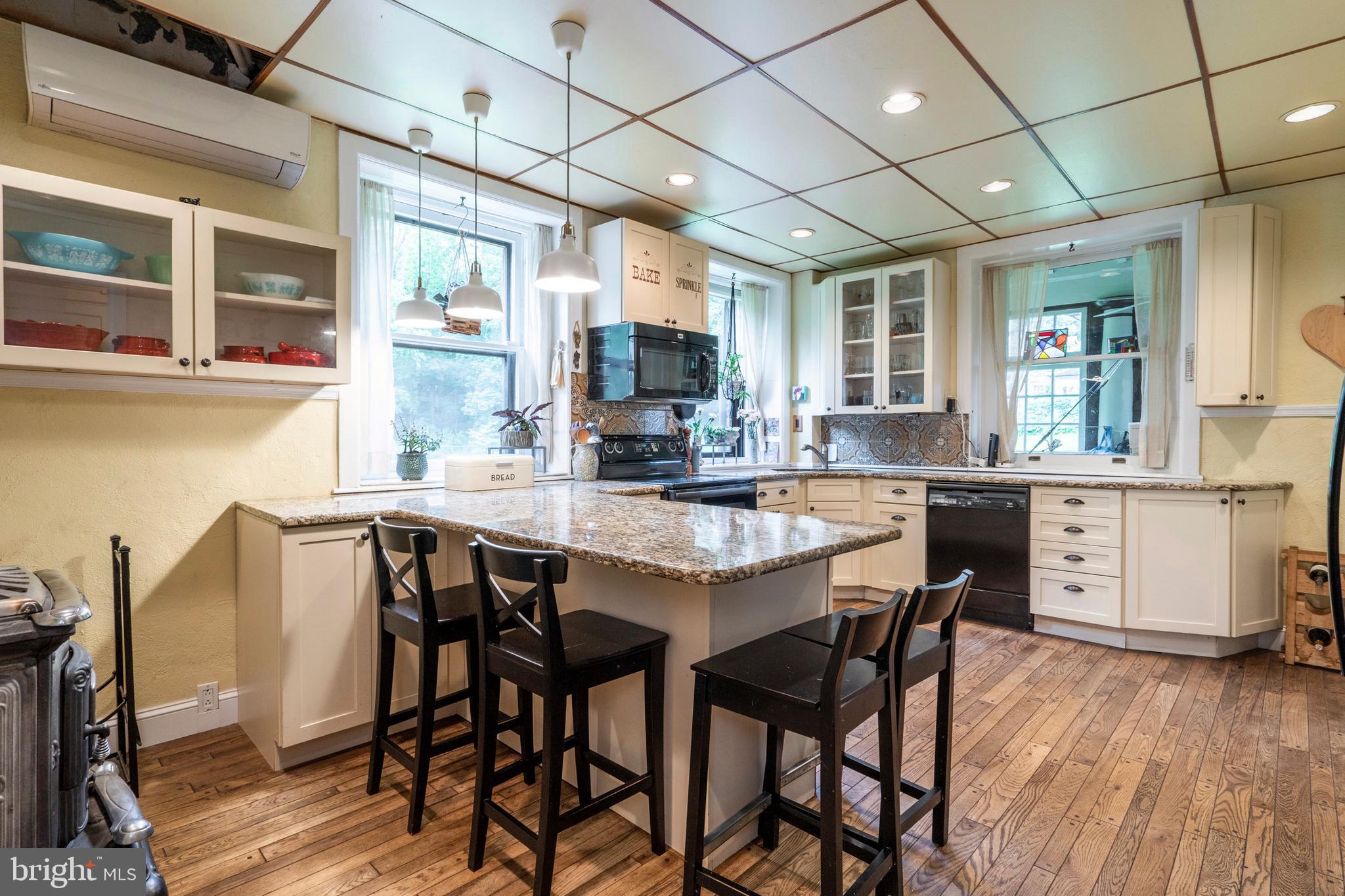 232 Pelham Road Philadelphia, PA 19119 - Photo 16 of 44